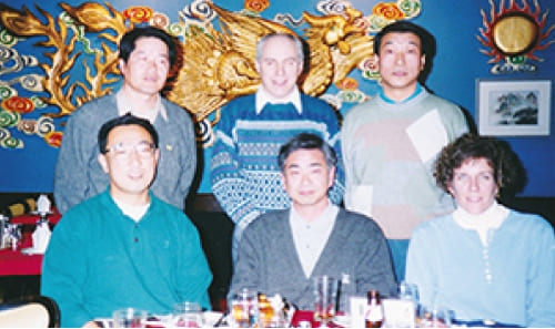 旭化成と斷熱材のあゆみ｜1995｜フェノールフォームの試作品