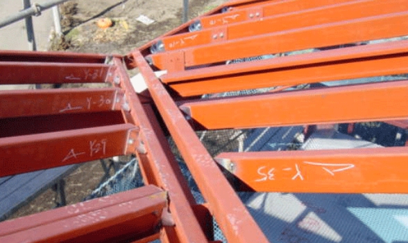 屋根下地